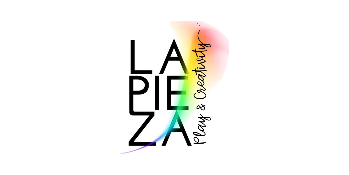 Piezas sueltas Logotipo de LaPieza, Play & Creativity, de Priscilla Vela